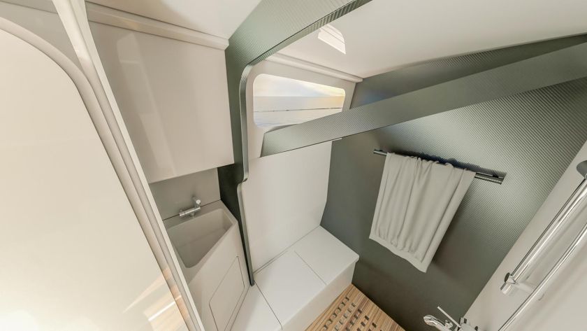 Seafoiler Shower  interior